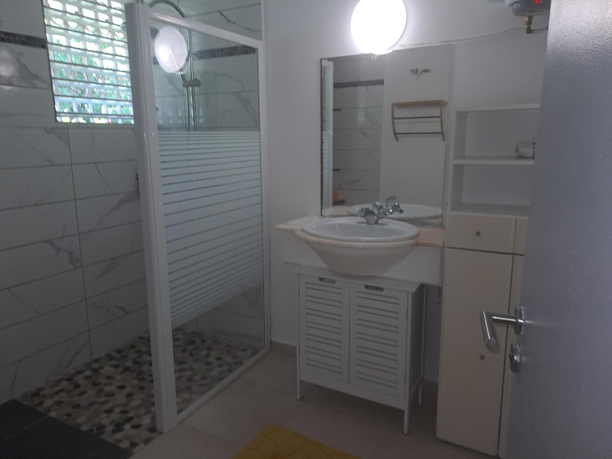 Appartement T2 Meuble Tout Confort Le Gosier  Exterior photo